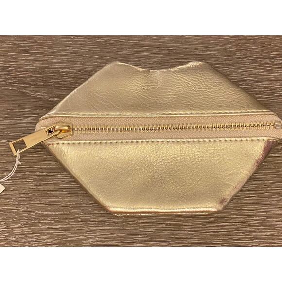 Gold Lips Leather Coin Purse Case NEW - Picture 1 of 2